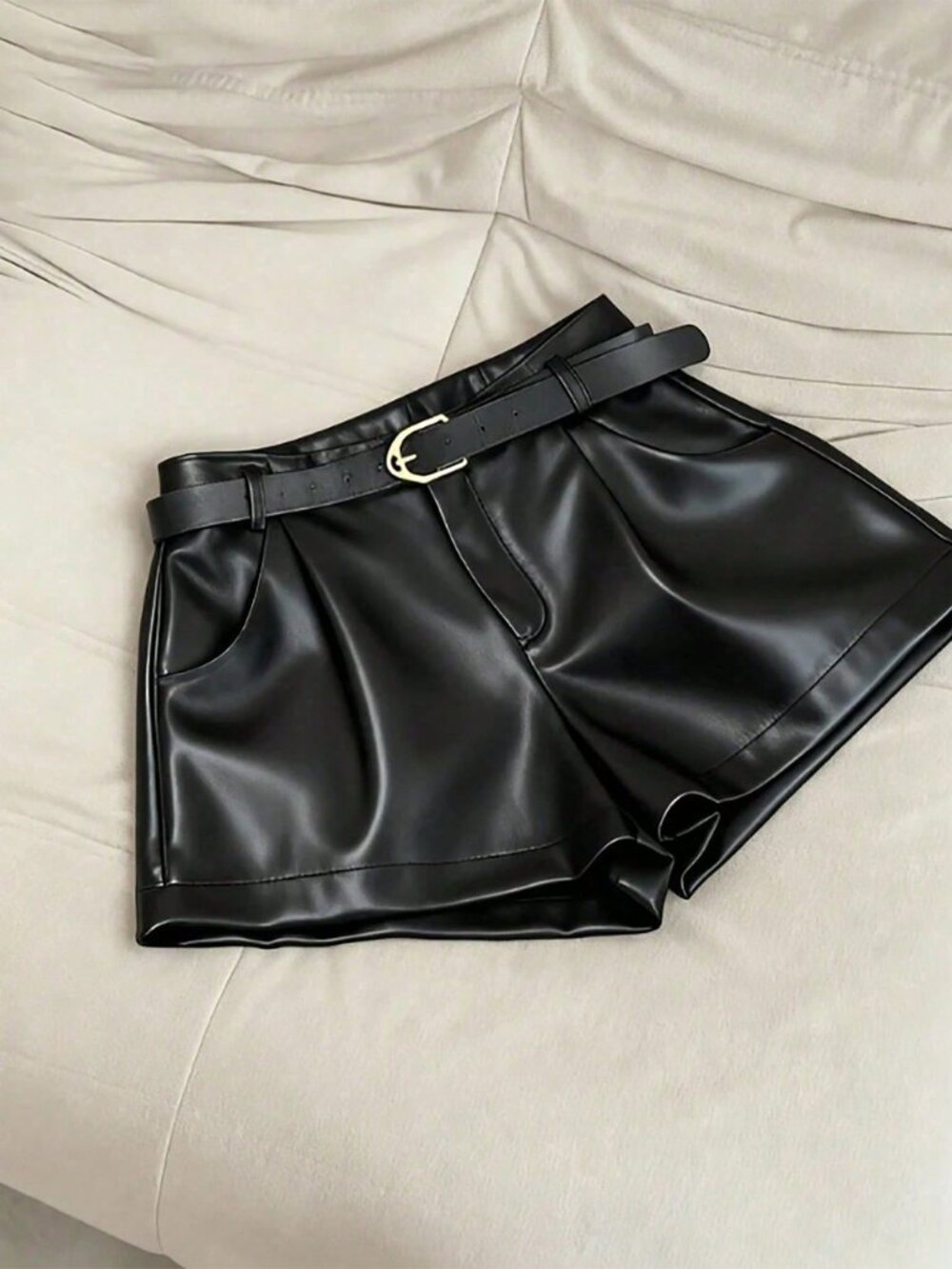 Black PartyWomen's Pocket Shorts